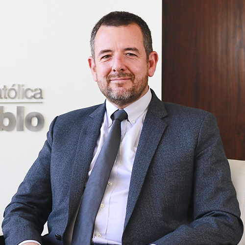 Dr. Miguel Salazar Steiger