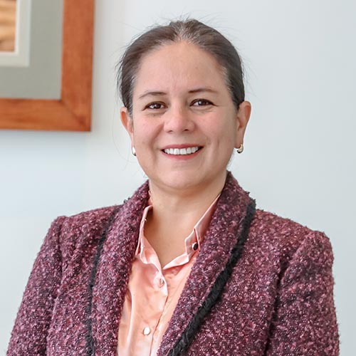 Mgtr. Xiomara Salazar Carpio