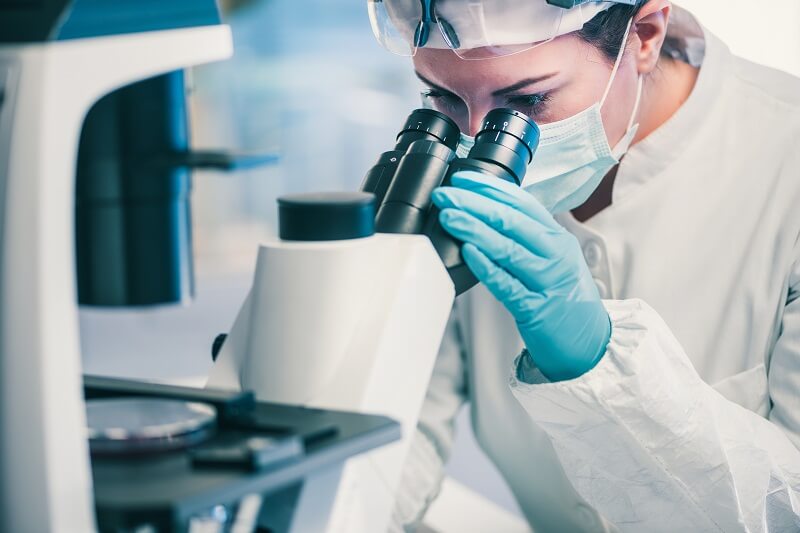 Desarrollo de un sistema de tratamiento biológico sostenible de efluentes domésticos utilizando técnicas microbianas avanzadas para su uso en áreas con limitaciones energéticas y ambientales.